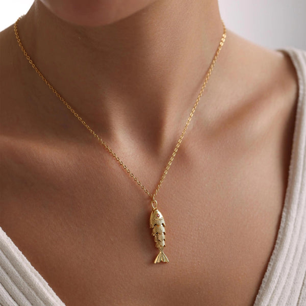 18K STAINLESS STEEL TARNISH FREE FISH NECKLACE | 40NK9536
