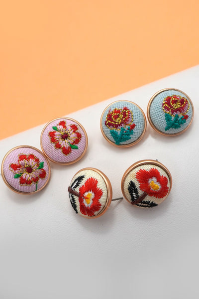 EMBROIDERY FLORAL GOLD EDGE STUD EARRINGS | 80E61042