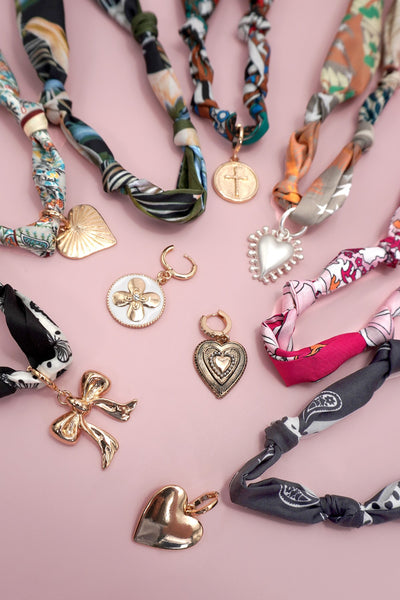 Handcrafted Scarf Interchangeable Charm Necklace | 80N92095