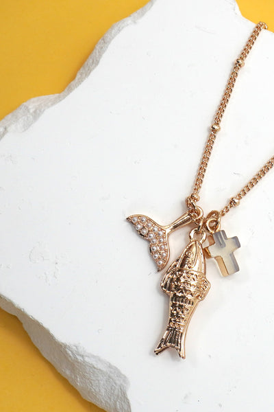 SEA LIFE GOLDFISH CLUSTER CHARM NECKLACE | 80N92123