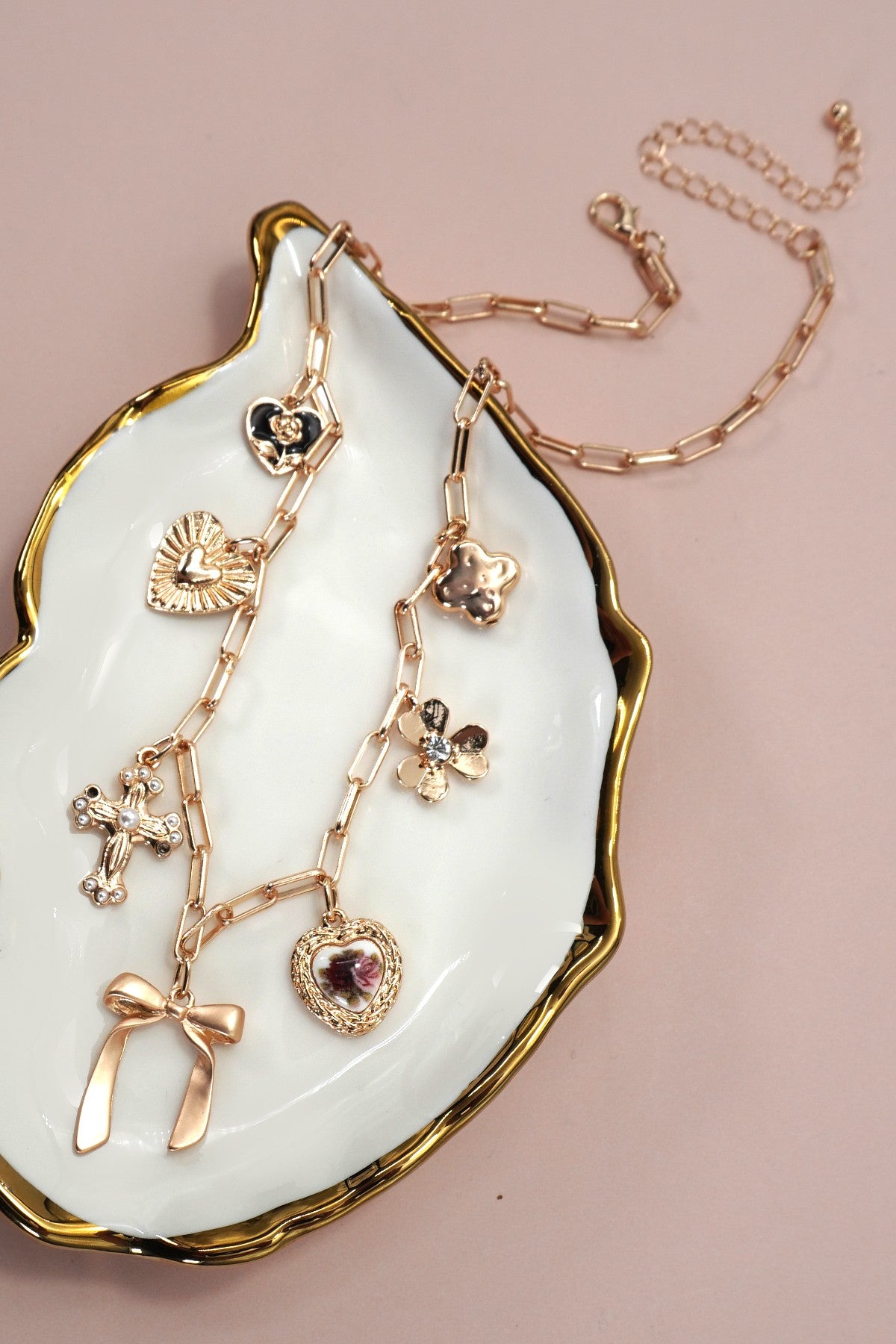 CHARM NECKLACE-PORCELAIN FLORAL BOW CROSS HEART | 80N92151