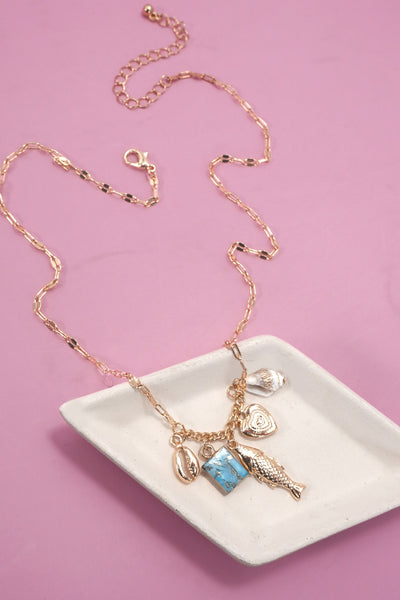 CHARM NECKLACE-OCEAN-DELICATE FISH SHELL CLUSTER | 80N92190
