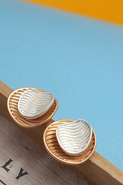 TWO TONE LAYERED WAVE ROUND STUD EARRINGS | 80E61204
