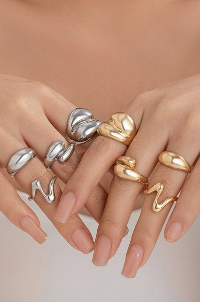 VINTAGE BOHO ABSTRACT SET OF 4 RINGS | 40R127