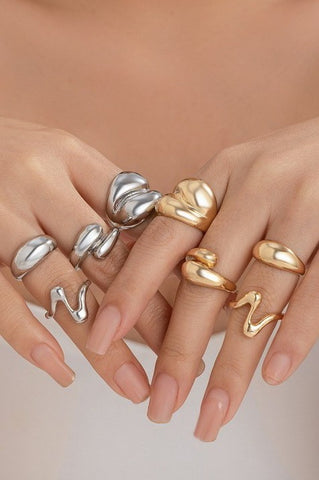 VINTAGE BOHO ABSTRACT SET OF 4 RINGS | 40R127