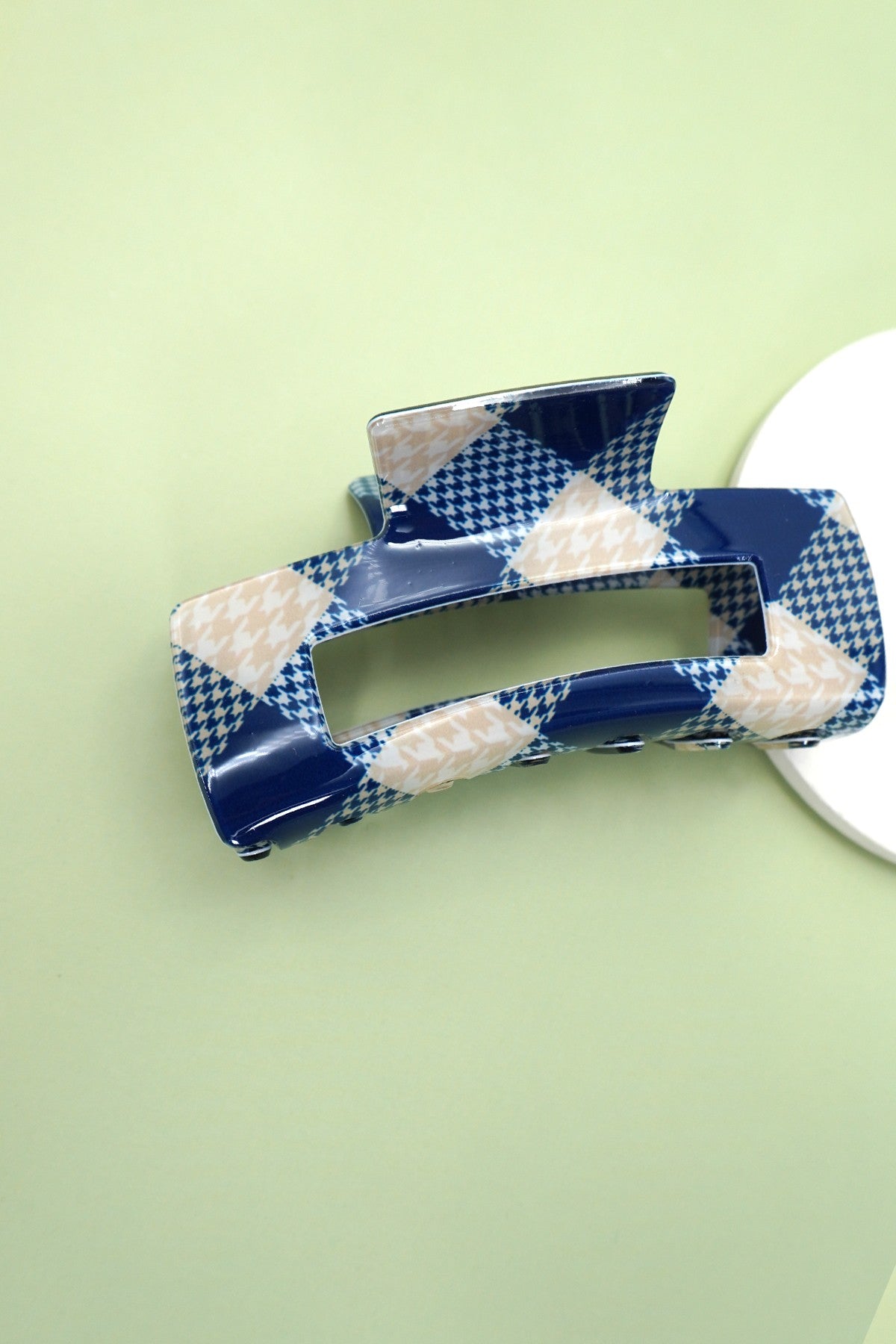 JUMBO MODERN CHECKER DESIGN HAIR CLAW CLIPS | 40H996