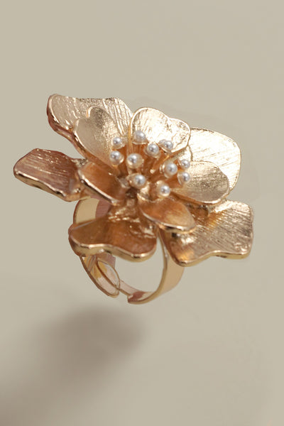 ADJUSTABLE GOLD FLORAL STATEMENT RING | 80R063