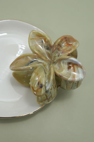 FLOWER POP COLOR HAIR CLAW CLIPS | 40H999