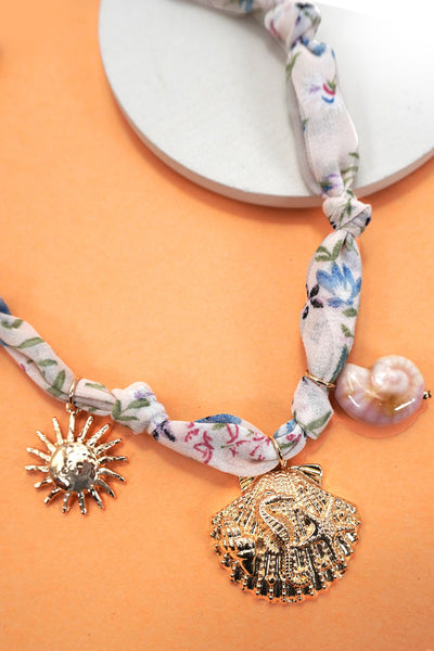SCARF CHARM NECKLACE-SEASHELL SUN CERAMIC SHELL | 80N92319