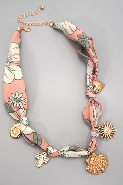SCARF CHARM NECKLACE-SEASHELL SUN CROSS HEART | 80N92325