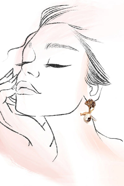 FANNED SHELLFISH CONCH PEARL DROP EARRINGS | 80E61253