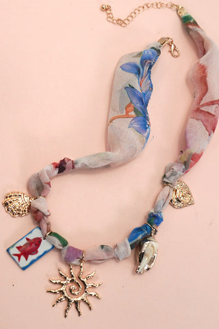 SCARF CHARM NECKLACE-FISH SUN CONCH SEASHELL | 80N92363