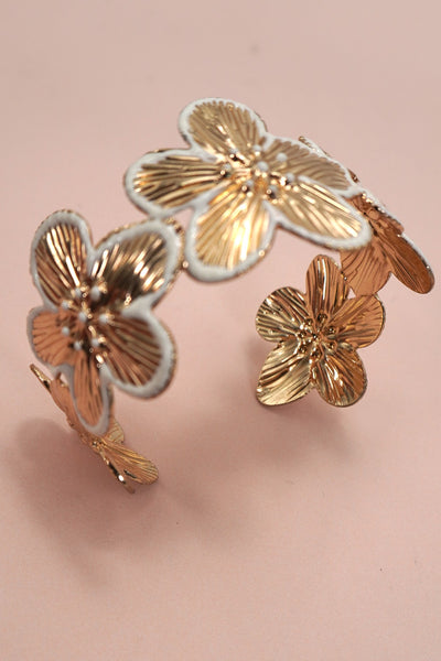 OPEN CUT FLORAL EPOXY ADJUSTABLE CUFF BRACELET | 80B1526