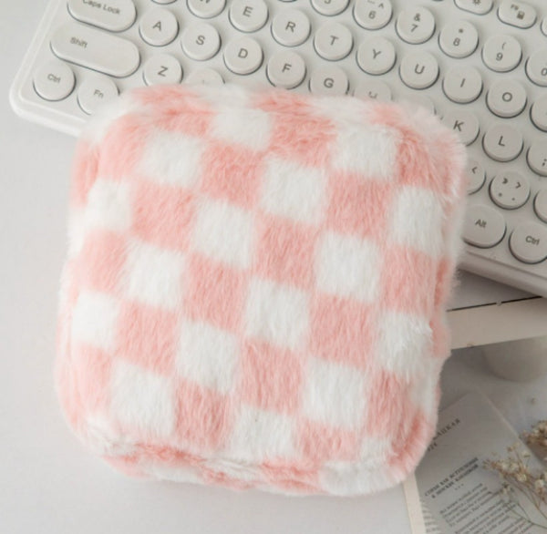 CHECKER COSMETIC MAKEUP TRAVEL POUCH BAG | 40P578