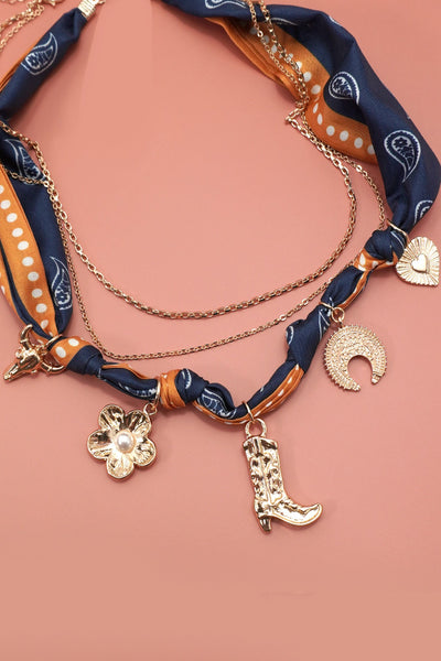 SCARF CHARM NECKLACE-BOOT FLOWER HEART BULL | 80N92394