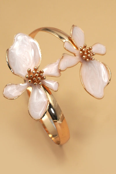 OPEN CUT FLORAL EPOXY ADJUSTABLE CUFF  BRACELET | 80B1532
