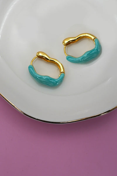 GEOMETRIC OVAL SHAPE EPOXY EDGE HOOP EARRING | 40E425