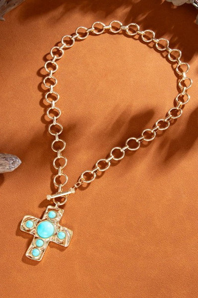 NOTABLE HAMMERED CROSS FRONT TOGGLE NECKLACE | 40NK9600