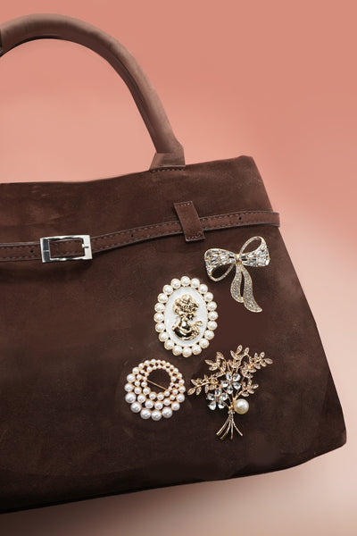 Vintage Queen Cameo Brooch Pin | 40BC315