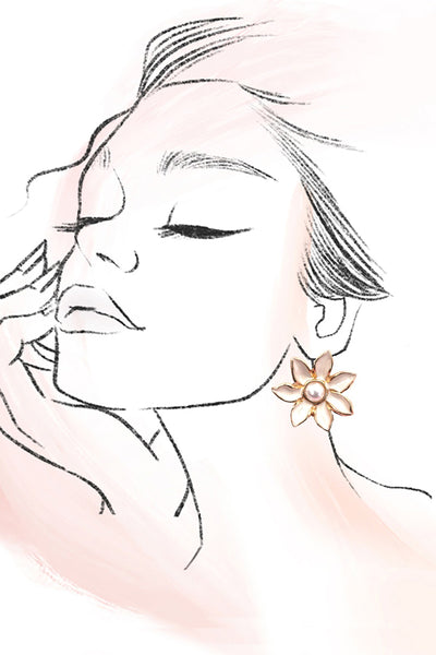 BOLD STATEMENT EPOXY FLOWER PEARL STUD EARRINGS | 80E61357
