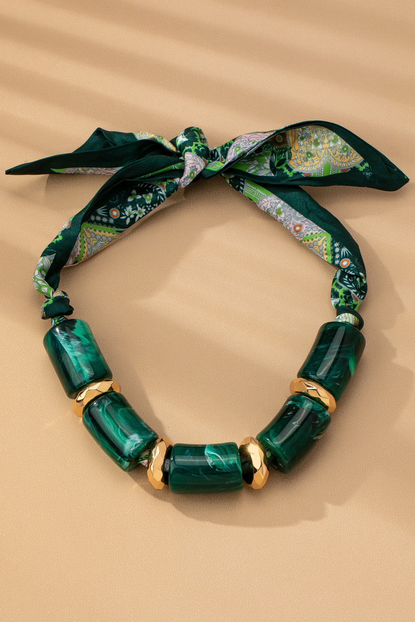 HANDMADE SCARF NECKLACE-CHUNKY MARBLE RESIN | 80N92488