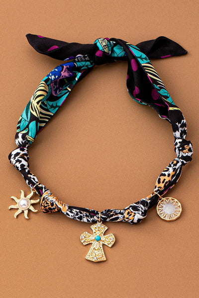 HANDMADE ANIMAL DESIGN SCARF NECKLACE - CROSS SUN | 80N92494