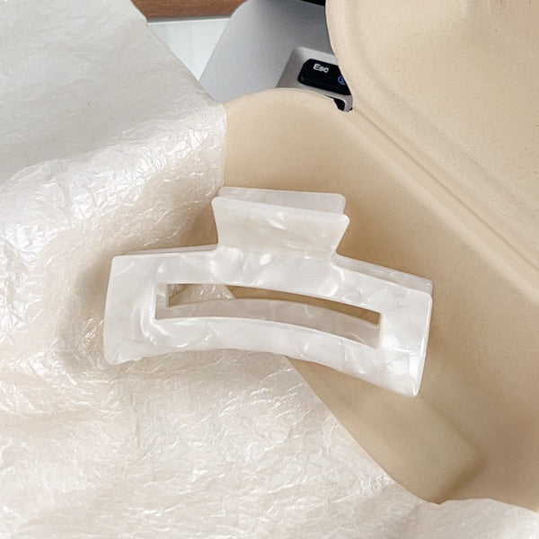 JUMBO ANIMAL TORT PRINT HAIR CLAW CLIPS | 40H1017