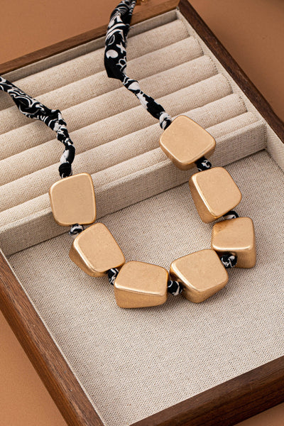 HANDMADE SCARF NECKLACE-IRREGULAR GOLD SQUARE | 80N92492
