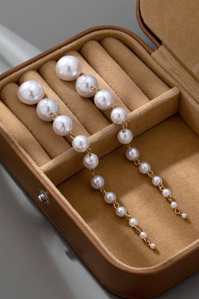 LONG STATEMENT LINEAR PEARL DROP EARRINGS | 80E61438