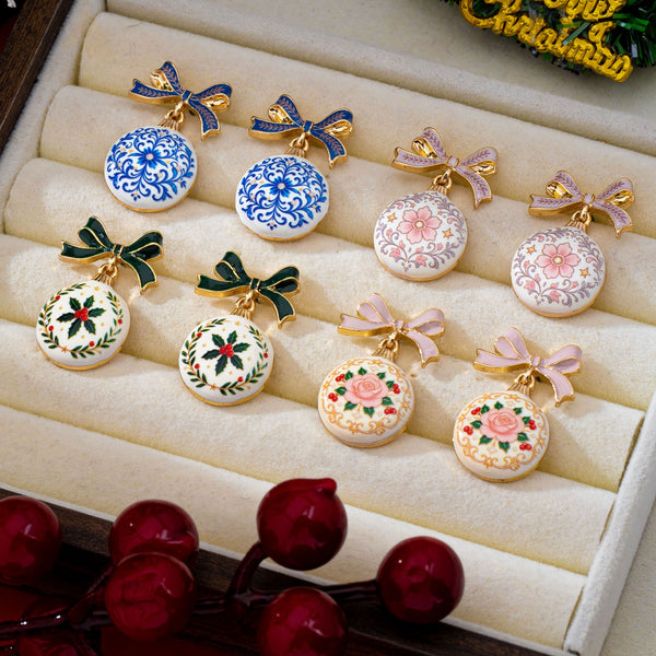 Vintage Botanical Christmas Ornament Bow Earrings | 80E63594