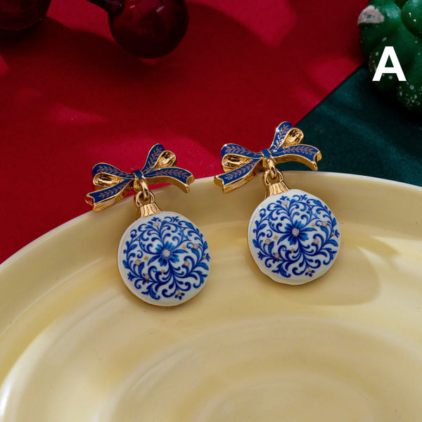 Vintage Botanical Christmas Ornament Bow Earrings | 80E63594
