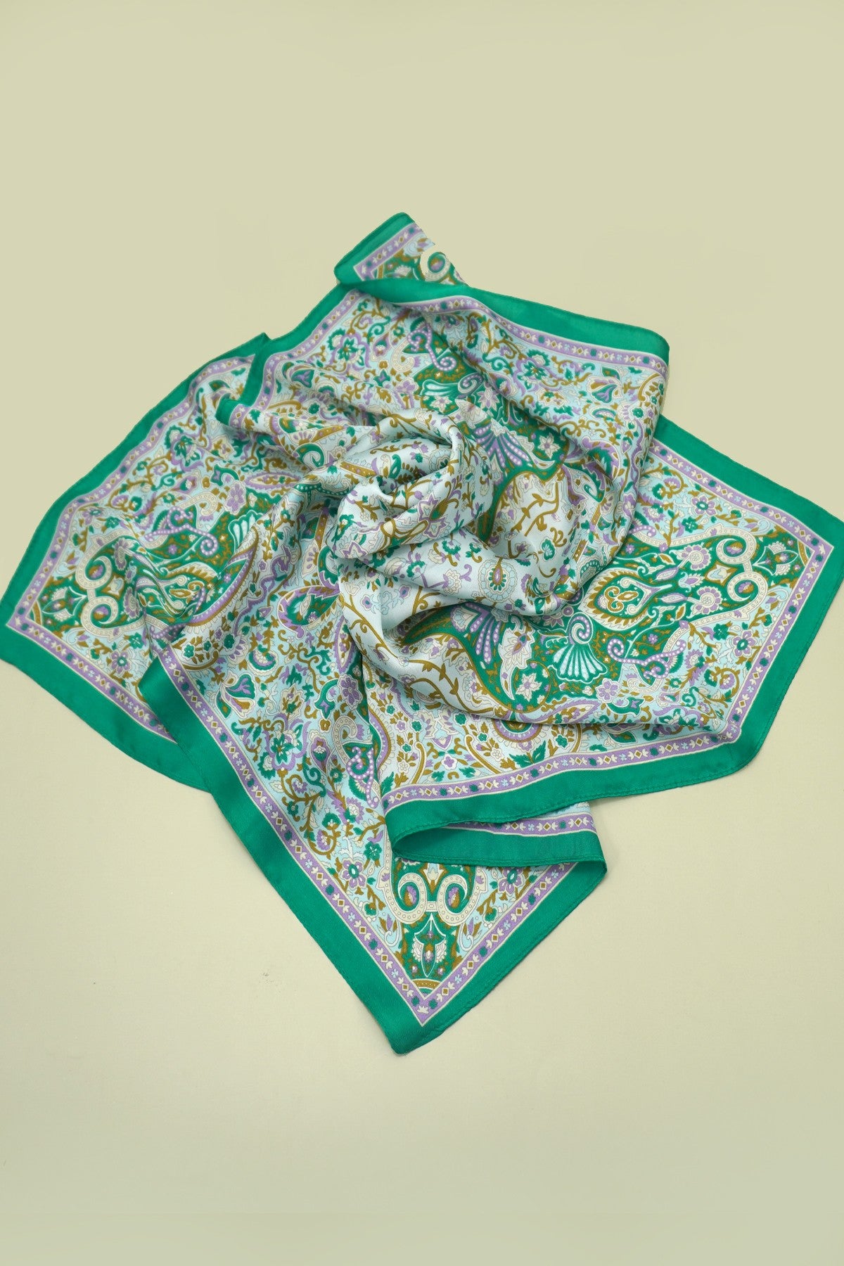 Vintage Paisley Print Bandana Scarf | 40SC701