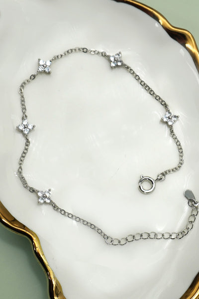 18K STAINLESS STEEL TARNISH FREE FLOWER  BRACELET | 40B5213