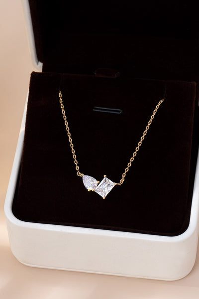 Teardrop Rectangle Crystal Pendant Necklace | 80N92666