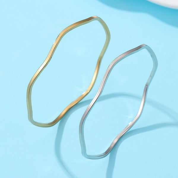 18K NON-TARNISH WATERPROOF STAINLESS STEEL BANGLE | 40B5237
