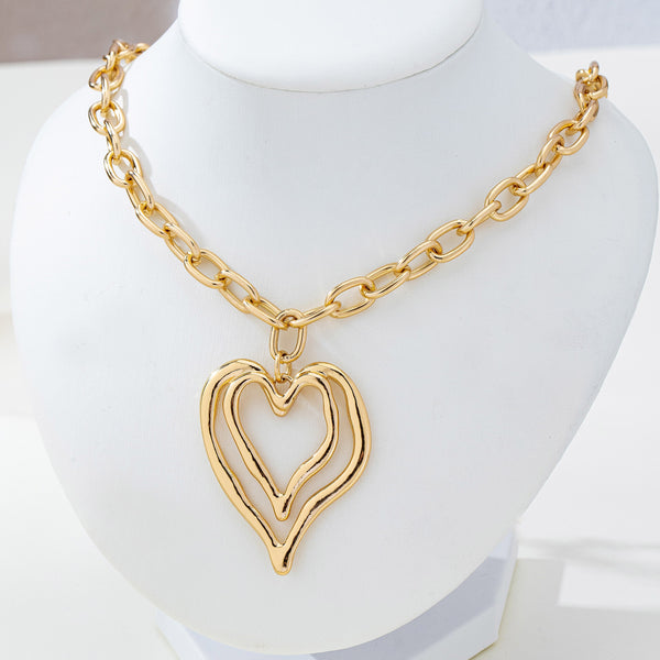 Sculptural Oversized Double Heart Pendant Necklace |80N93012