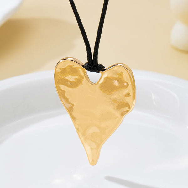 Hammered Heart Cord Landyard Necklace | 80N93016