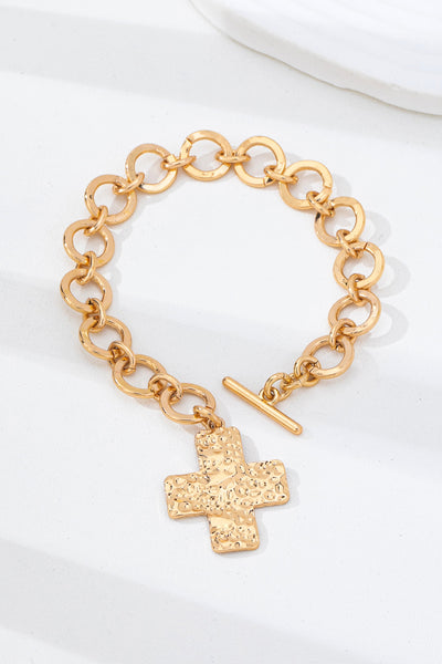 Hammered Cross Toggle Bracelet | 80B1738