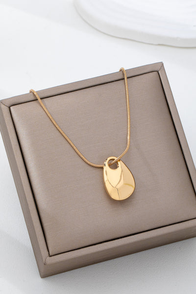 Sculptural Teardrop Pendant Necklace | 80N93028