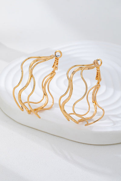 Textured Wavy Gold Hoop Earrings | 80E62228
