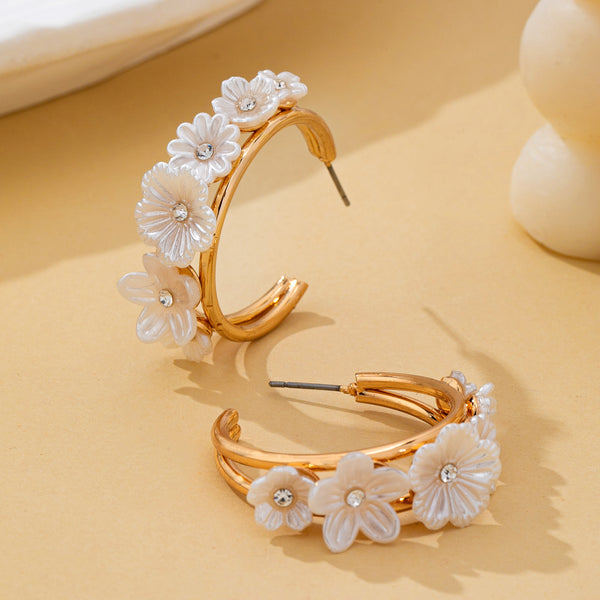 Mother of Pearl Floral Hoop Earrings | 80E62403