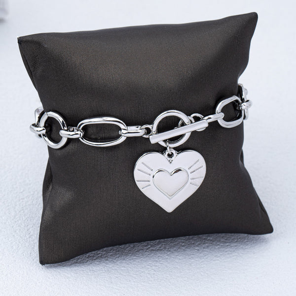 Chunky Heart Statement Toggle Bracelet | 80B1823
