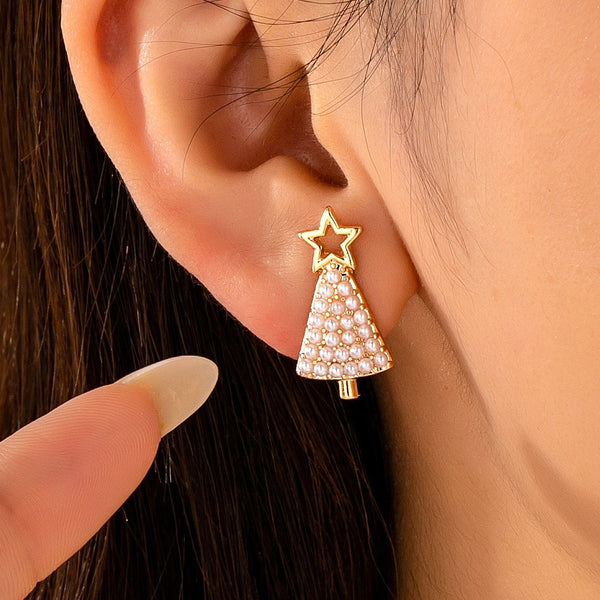 Pearl-Embellished Christmas Tree Stud Earrings | 80E62441