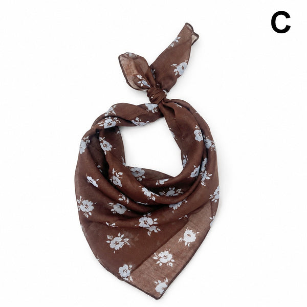 Vintage-Inspired Printed Bandana & Neck Scarf | 40SC735