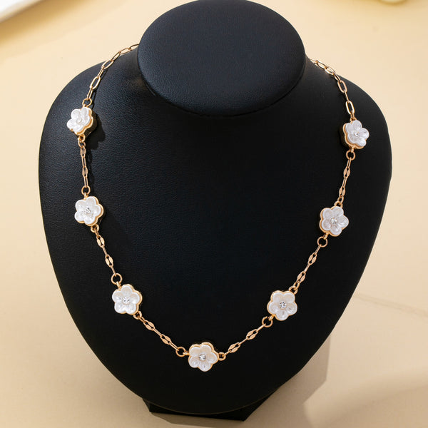 Mother-of-Pearl Floral Station Necklace | 80N93396