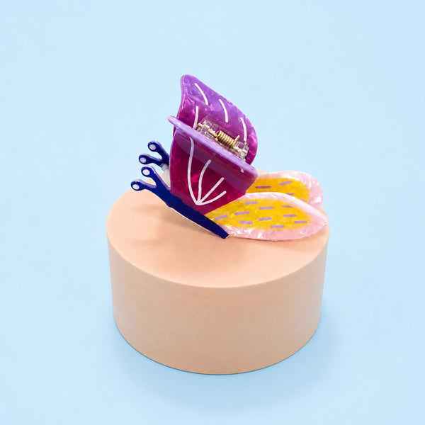 ABTRACT BUTTERFLY RESIN HAIR CLAW | 40H1154