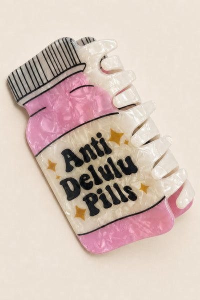 ANTI DELULU PILLS HAIR CLAW | 40H1152