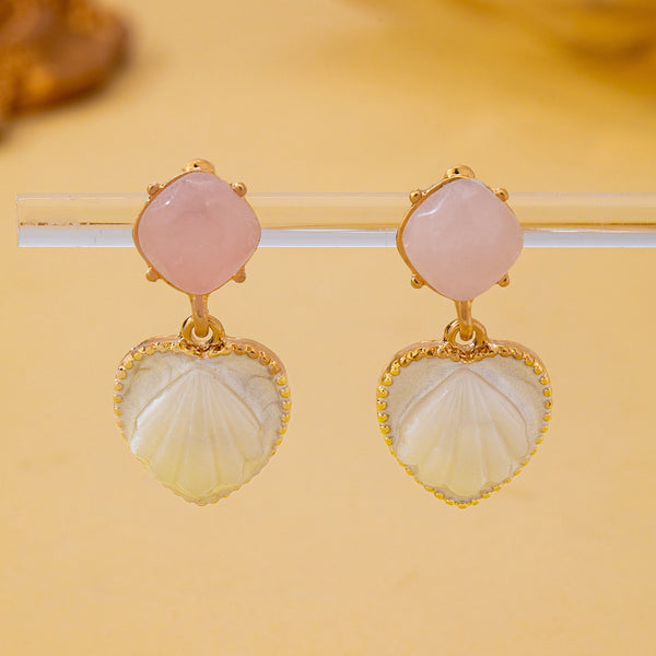 Coquette Seashell Embossed Heart Dangle Earrings | 80E62964