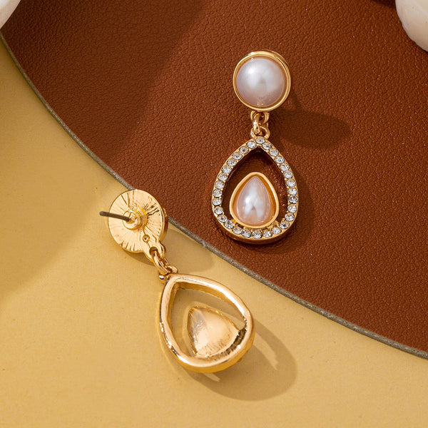 Pearl and Rhinestone Teardrop Drop Earrings | 80E62979
