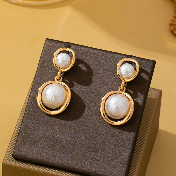 Organic Gold Ring Freshwater Pearl Drop Earrings | 80E62953